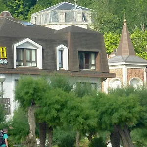 Ezeiza Hotel Saint-Sébastien